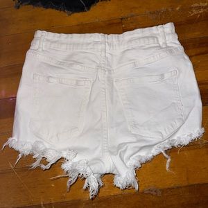 WHITE ZARA SHORTS